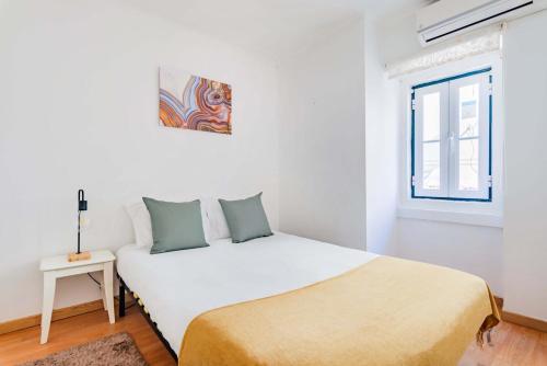 2BR Alfama Lisbon Stays