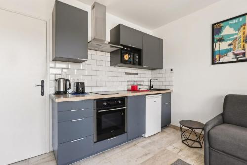 Modern studio with a balcony - Comfort & Peace