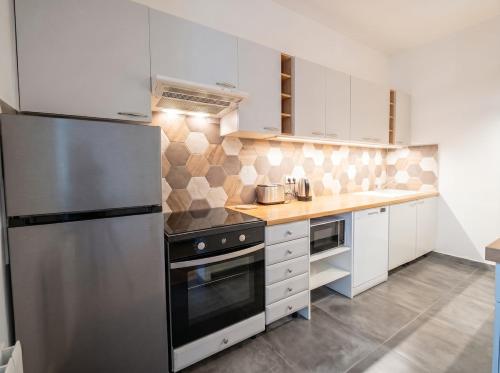 Jacquart, Close to downtown, Free private parking