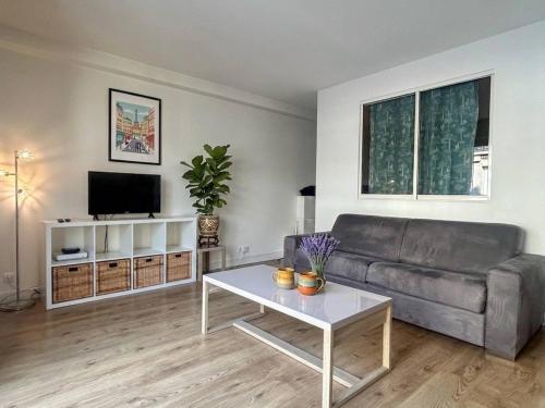 Comfortable Parisian retreat - Champs-Elysées