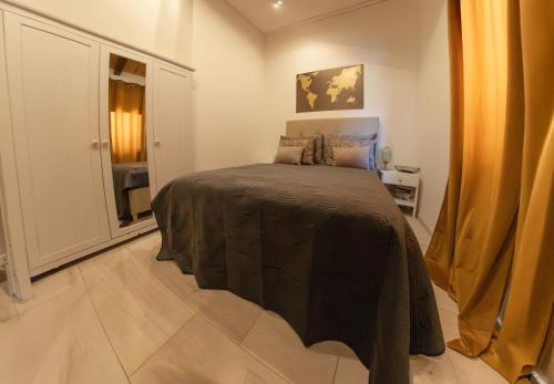 a bedroom with a bed in a room at Casa MiA in Linardići