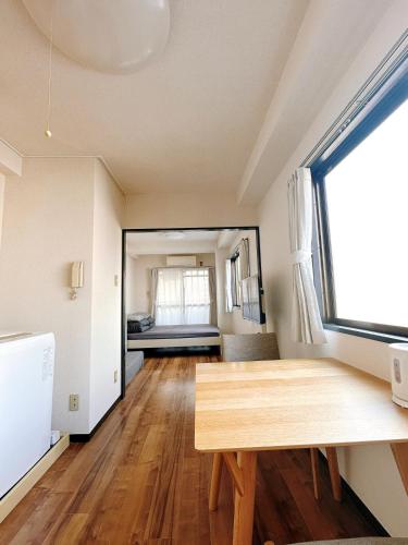 LUMI HOUSE 401,8 minutes to Namba 4 minutes walk to the station self check in