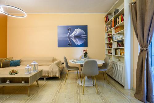 Swan Paradise Glyfada Apartment