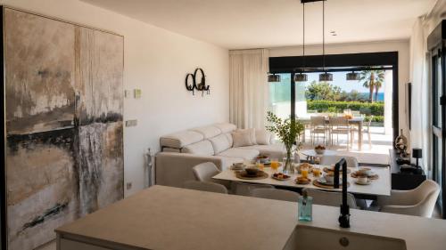 Apartamento Albamar Premium en Dénia primera línea de playa con piscina privada by Family Homes Rentals
