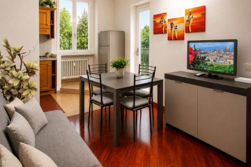 Nice apartment with free parking-airport 5' and city 10' by tram