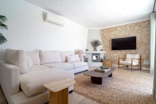 Villa La Casita- Private Pool & Walk to Beach
