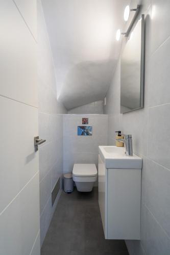 Your family home close to everything