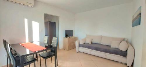 Apartments Adria