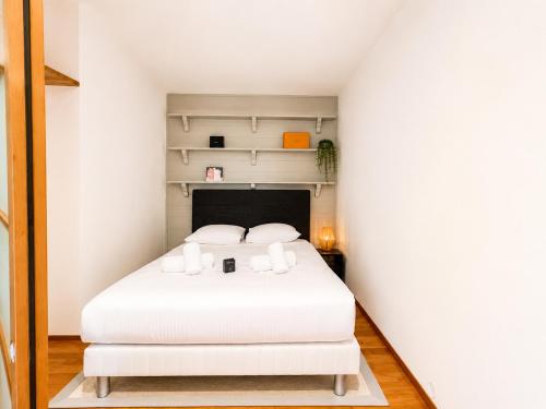 Beachfront apartment in Menton