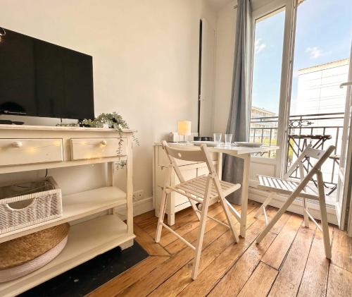 New 702 Suite Piscine - Cosy Apartment Paris Center