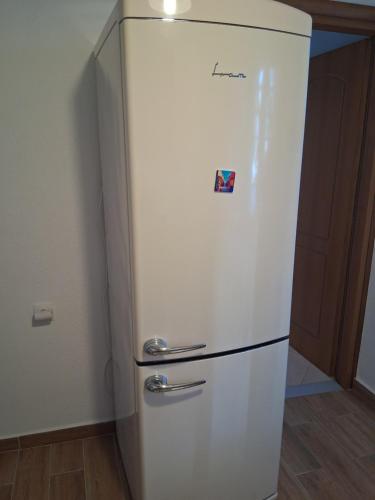 Avli Apartment Skiathos - Quiet Stay in Skiathos Town