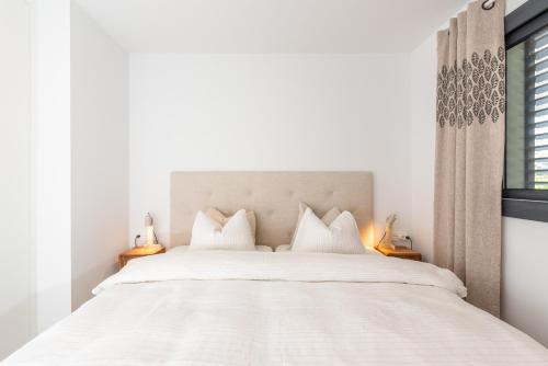 Higuerón West Alicia - Modern Apartment with Garden & Pool View