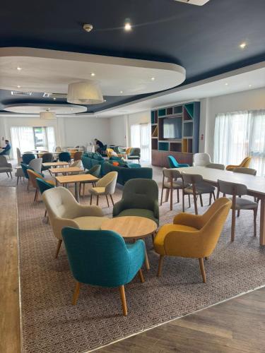Holiday Inn Cardiff North M4 Jct 32 by IHG photo 22
