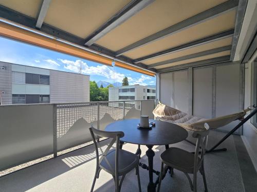 Quiet 1 Bedroom Apartment