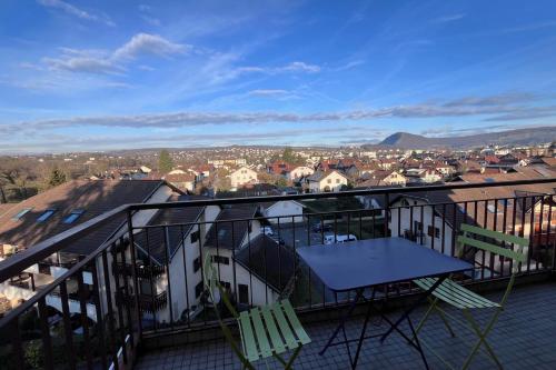 Bright apartment with balcony in Annecy