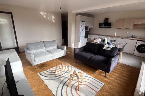 Bright apartment with balcony in Annecy