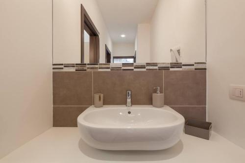 Bagno di Windows on the River
