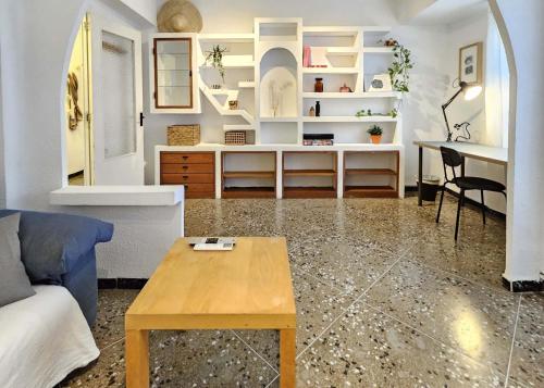 Spacest - Carrer del Remolcador B