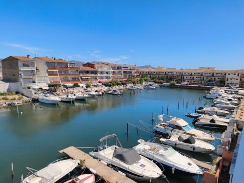 Appartement entre port et montagne