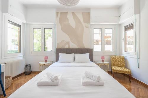 Modern 4BED 4BATH Apartment in Athens