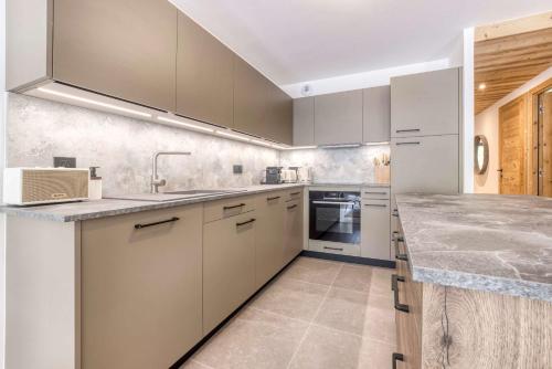 Royal Stratton 3 en-suites facing Grands Montets