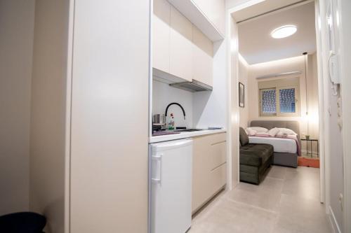 Cozy Apartment near metro Dafni
