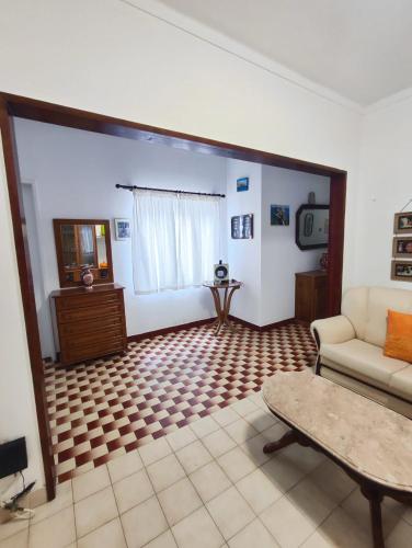 AO - Quarto Esteves