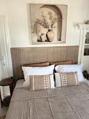 Renovated 100yo Cycladic Home in center of Naousa