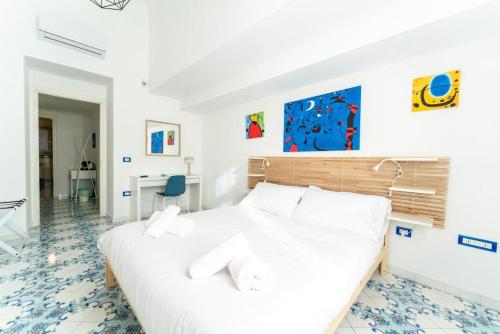 Marina Rooms
