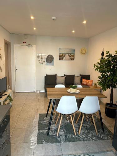 Atlantic Pearl Beach Apartment
