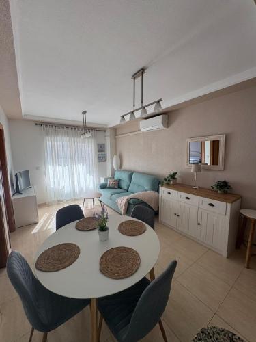 Sunny&Cozy Apartment, 6-Min Walk to Del Cura Beach