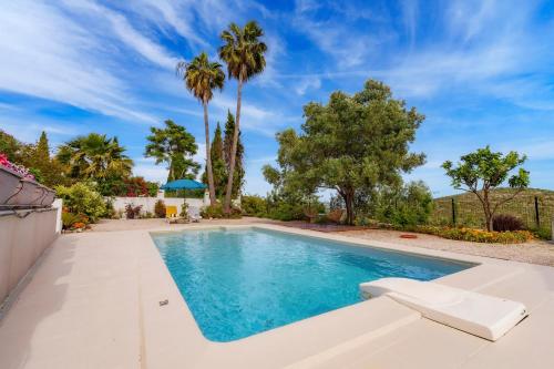 Villa Parragil, Piscina Jardim Prestige For Home