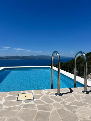 Foto Villa Kristina - Ferienhaus Baška Voda - Topići, Private Outdoor Swimmingpool 2
