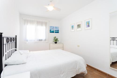 Home2Book Cozy Coastal Apt & Pool, Los Cristianos