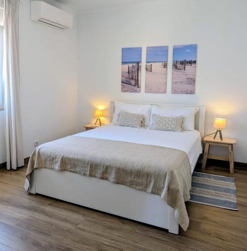 Lovely & bright renovated apt. w/ balcony in Lagos
