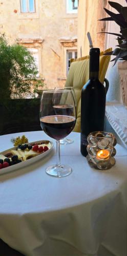 Old Square Senj Boutique Retreat