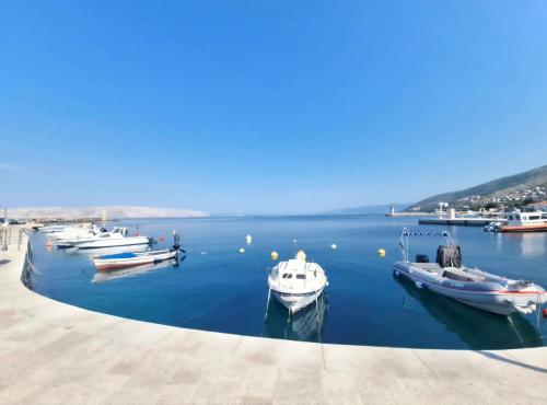 Old Square Senj Boutique Retreat