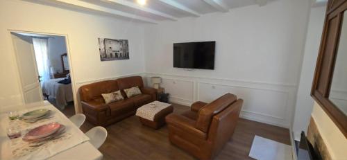 Old Square Senj Boutique Retreat