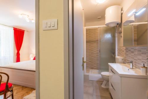 Apartment with Private Garden