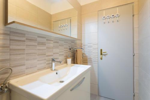 Apartment with Private Garden