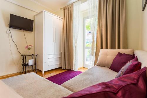 Apartment with Private Garden