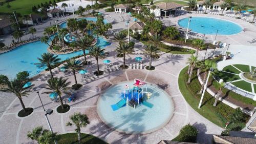 8981AV TOWNHOUSE 5 BEDROOMS 4 BATHROOMS POOL photo 27
