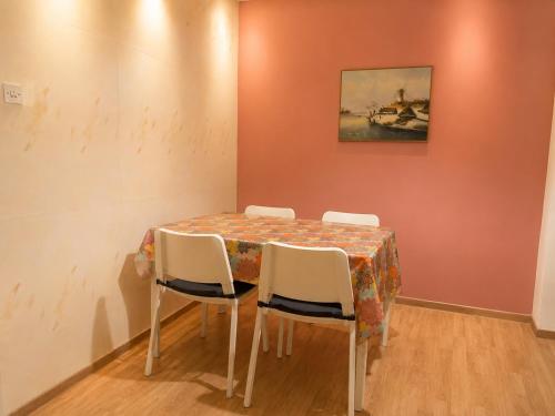 2 bedroom apartment 300 meters metro Aghios loanis