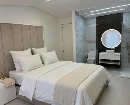 Luxury 3-Suite Apartment in the Heart of Porto