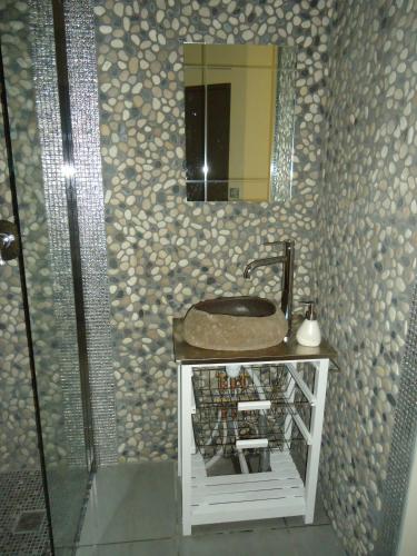 Gallery image of Prehistoric Lodge - Adult Only in Vallon-Pont-dʼArc