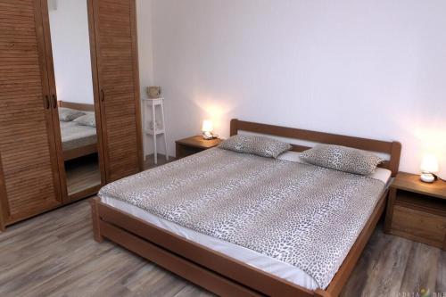 Apartments with parking space Rozac, Umag - 27211