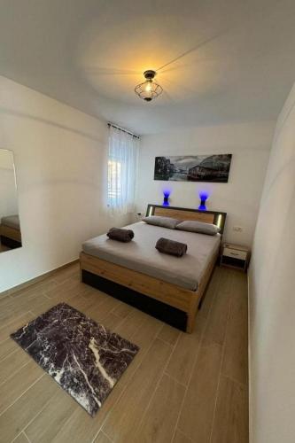 Apartments with parking space Crikvenica - 25934