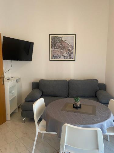 Apartments by the sea Zecevo Rtic, Rogoznica - 27142