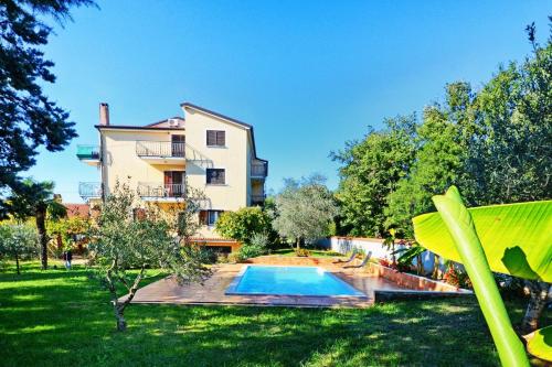 Apartments with swimming pool Valica, Umag - 27200