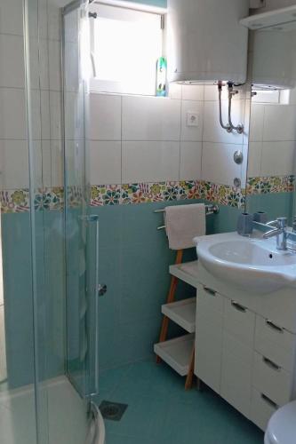 Apartments by the sea Businci, Ciovo - 25960